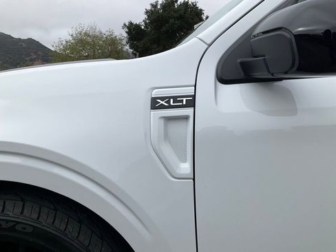 New 2025 Ford Maverick XLT w/ XLT Luxury Package image 18