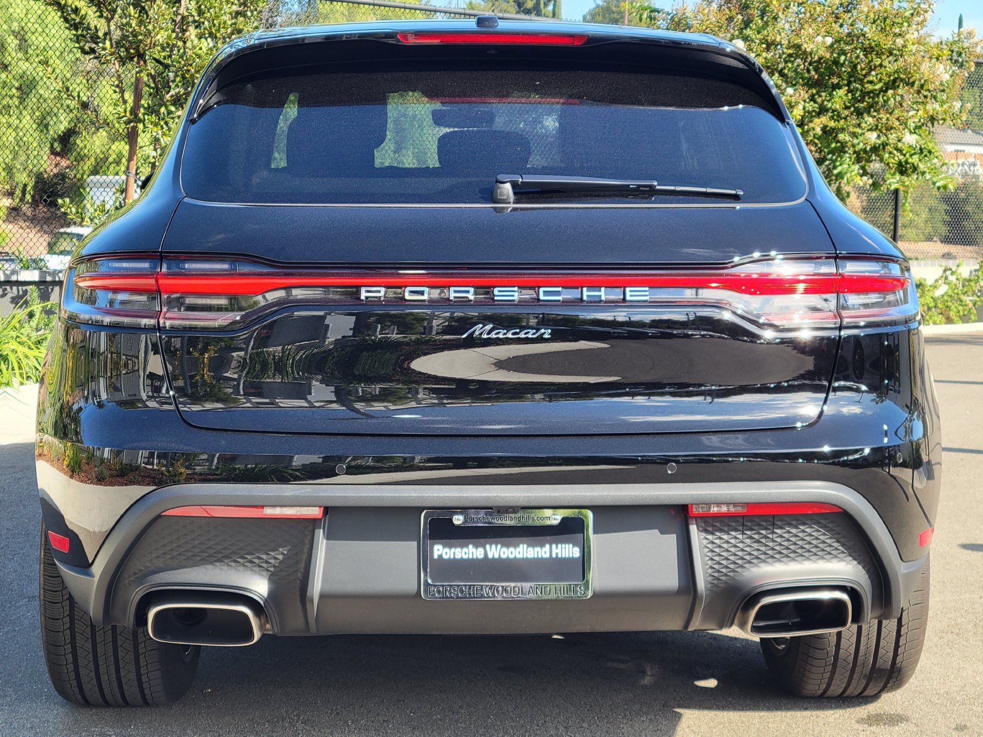 Used 2026 Porsche Macan AWD/4WD image 6