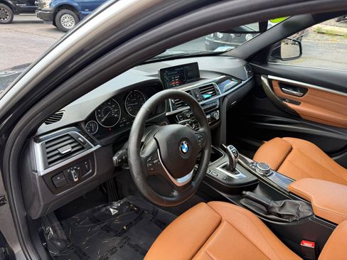 Used 2017 BMW 330i xDrive Sedan AWD/4WD image 31