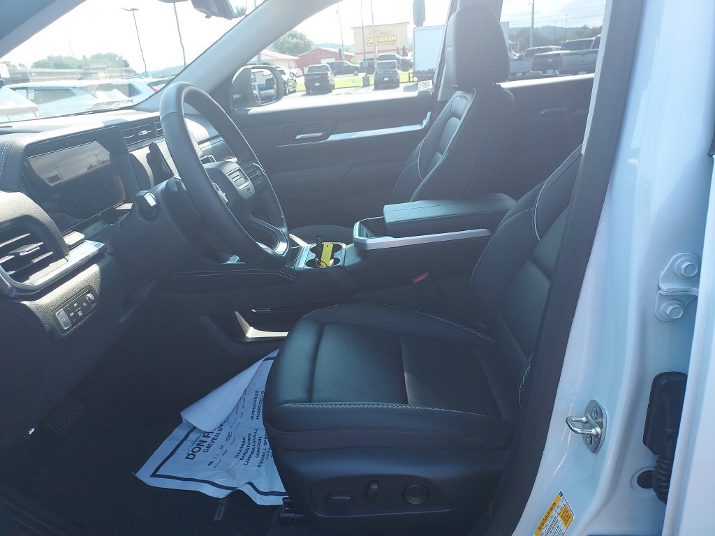 Used 2026 GMC Terrain Denali w/ LPO, Floor Liner Package AWD/4WD image 13