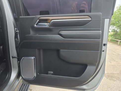 Used 2024 Chevrolet Silverado 3500 High Country w/ High Country Premium Package AWD/4WD image 23