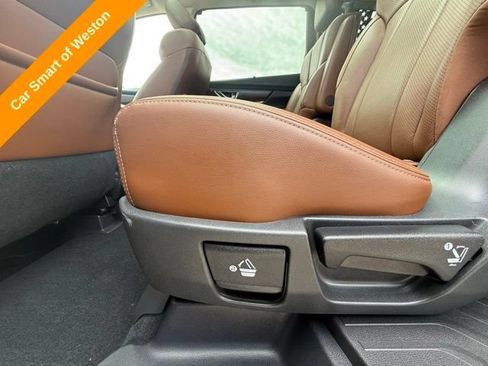 Used 2019 Subaru Ascent Touring AWD/4WD image 30