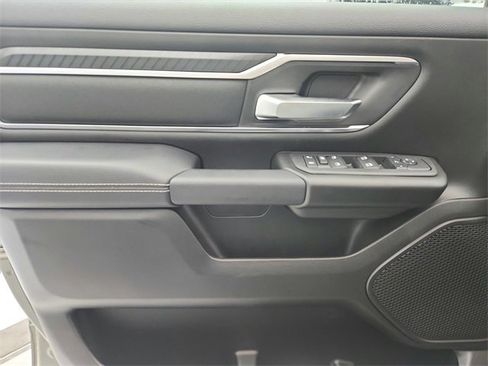 New 2026 RAM 1500 4x4 Crew Cab image 31