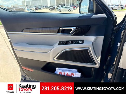 Used 2023 Kia Telluride SX Prestige AWD/4WD image 9