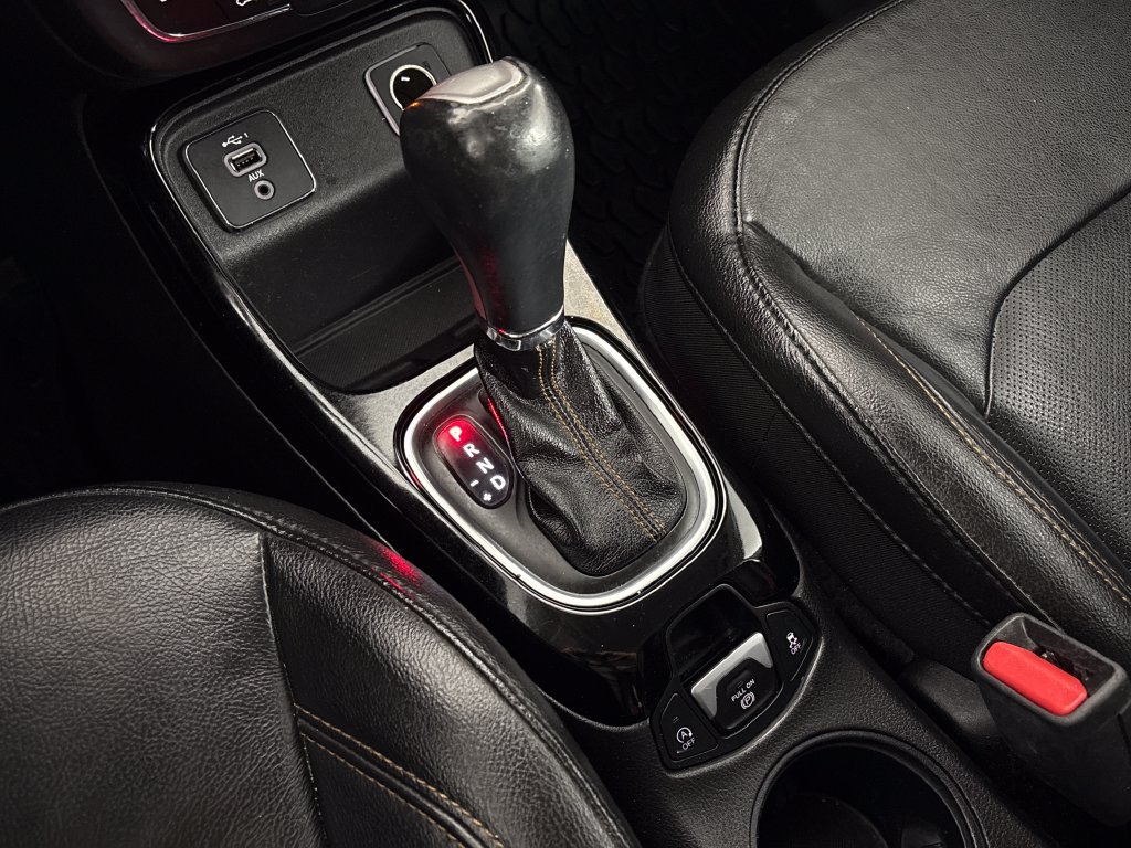 Used 2020 Jeep Compass Limited FWD image 28