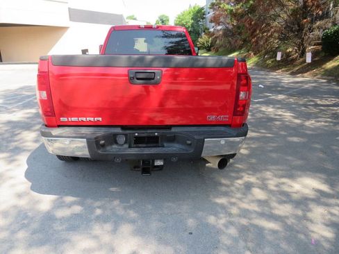 Used 2011 GMC Sierra 3500 SLT w/ SLT Convenience Package image 2