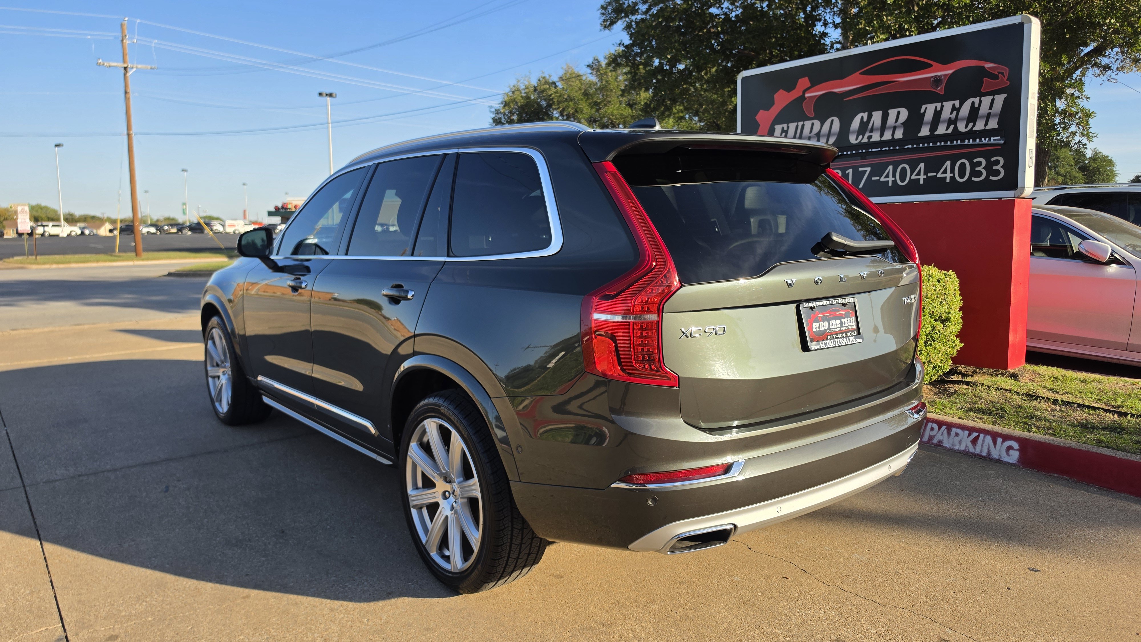 Used 2018 Volvo XC90 T6 Inscription w/ Convenience Package AWD/4WD image 3