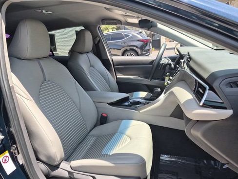Used 2018 Toyota Camry SE FWD image 31