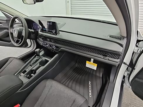 New 2025 Honda Accord LX image 33