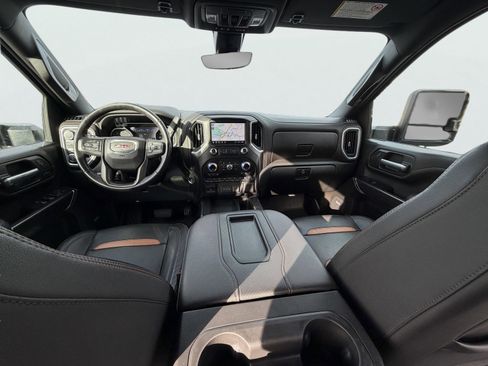 Used 2021 GMC Sierra 2500 AT4 w/ AT4 Premium Plus Package image 10