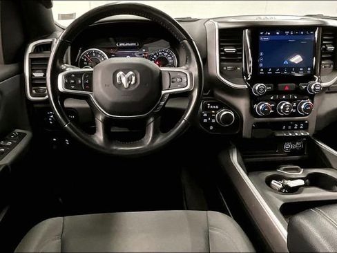 Used 2022 RAM 1500 Big Horn AWD/4WD image 6