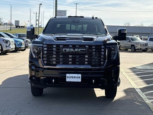 Used 2024 GMC Sierra 3500 Denali Ultimate image 14