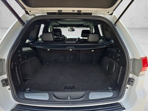 Used 2019 Jeep Grand Cherokee Limited w/ Luxury Group II image 6