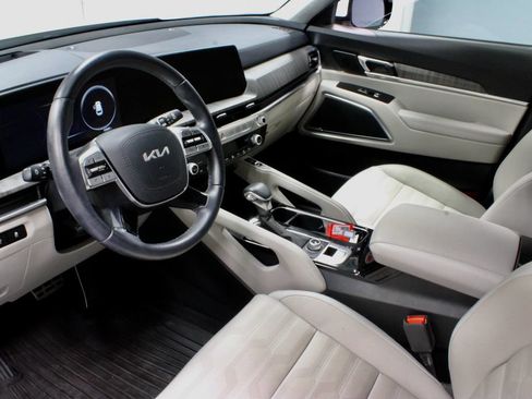 Used 2024 Kia Telluride SX Prestige AWD/4WD image 25