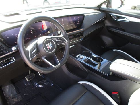 Used 2025 Buick Envision Sport Touring AWD/4WD image 13