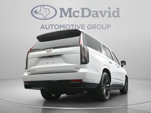 Used 2023 Cadillac Escalade Sport Platinum AWD/4WD image 41