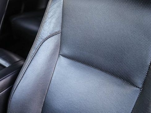 Used 2019 Toyota Highlander Limited AWD/4WD image 29