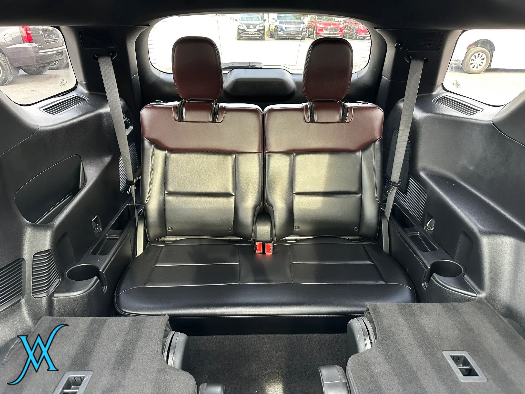 Used 2020 Ford Explorer Platinum w/ Premium Technology Package AWD/4WD image 42