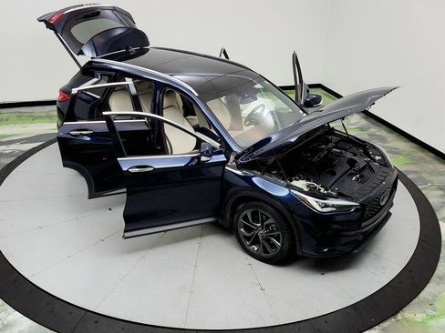 Used 2019 INFINITI QX50 Essential w/ Sensory Package FWD image 38