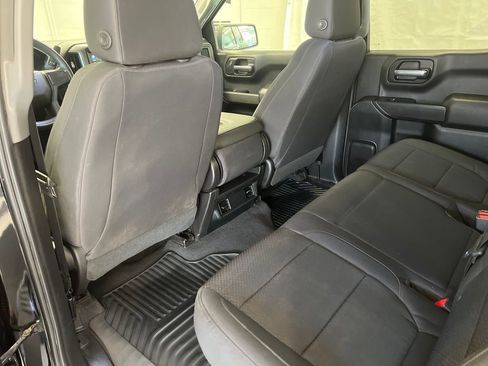 Used 2019 Chevrolet Silverado 1500 Custom w/ Custom Value Package AWD/4WD image 33
