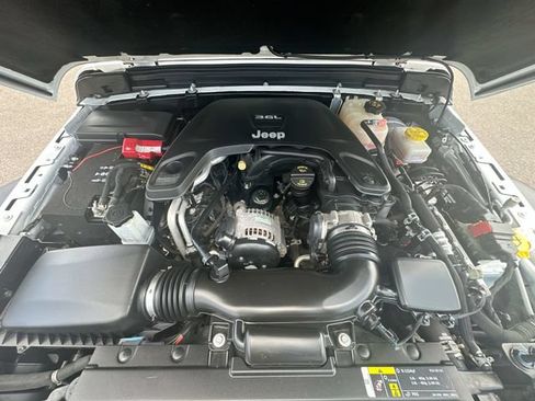 Used 2020 Jeep Wrangler Unlimited Sport AWD/4WD image 27