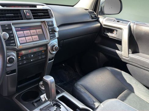 Used 2010 Toyota 4Runner Limited image 24
