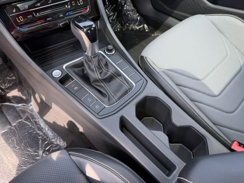 New 2026 Volkswagen Jetta SEL FWD image 21