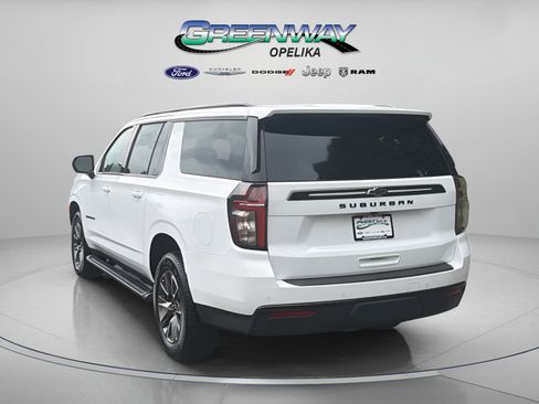 Used 2024 Chevrolet Suburban Z71 AWD/4WD image 5