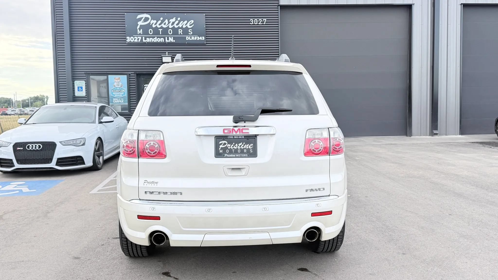 Used 2012 GMC Acadia Denali AWD/4WD image 7