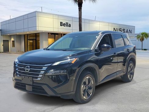 Used 2025 Nissan Rogue SV FWD image 1