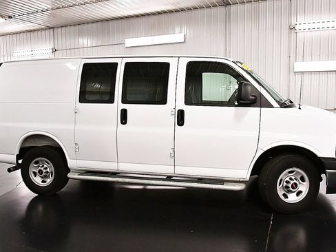 Used 2025 GMC Savana 2500 w/ Driver Convenience Package RWD image 8