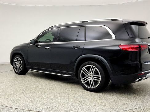 Used 2024 Mercedes-Benz GLS 450 4MATIC image 7