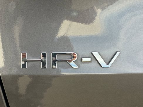 Used 2023 Honda HR-V LX image 33