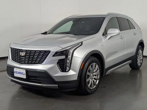 Used 2020 Cadillac XT4 Premium Luxury image 4