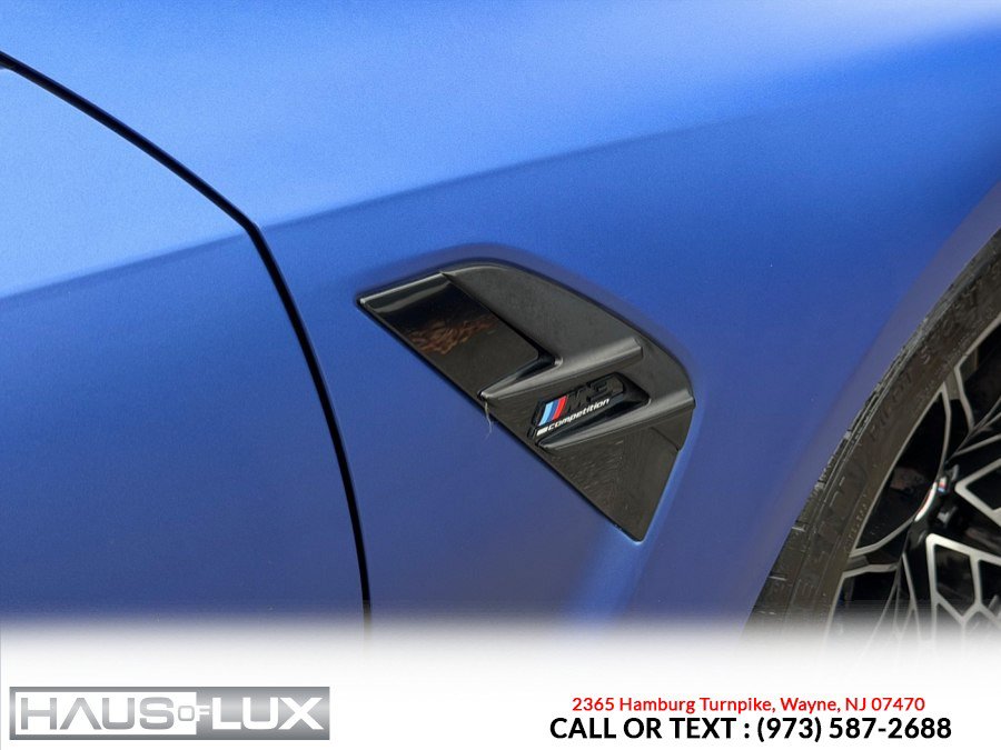 Used 2023 BMW M3 Competition w/ M Carbon Exterior Package AWD/4WD image 23