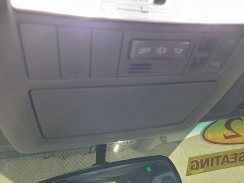 Used 2012 Toyota Highlander 4WD image 37