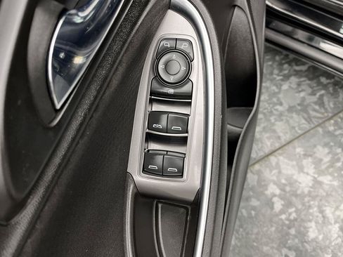 Used 2016 Chevrolet Malibu LT FWD image 7