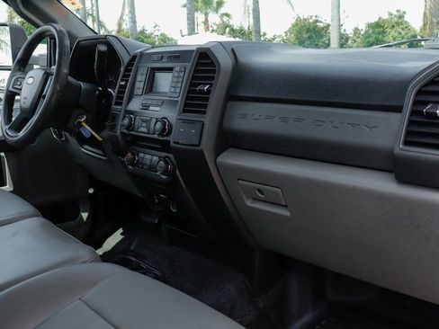 Used 2017 Ford F350 XL w/ Power Equipment Group image 31