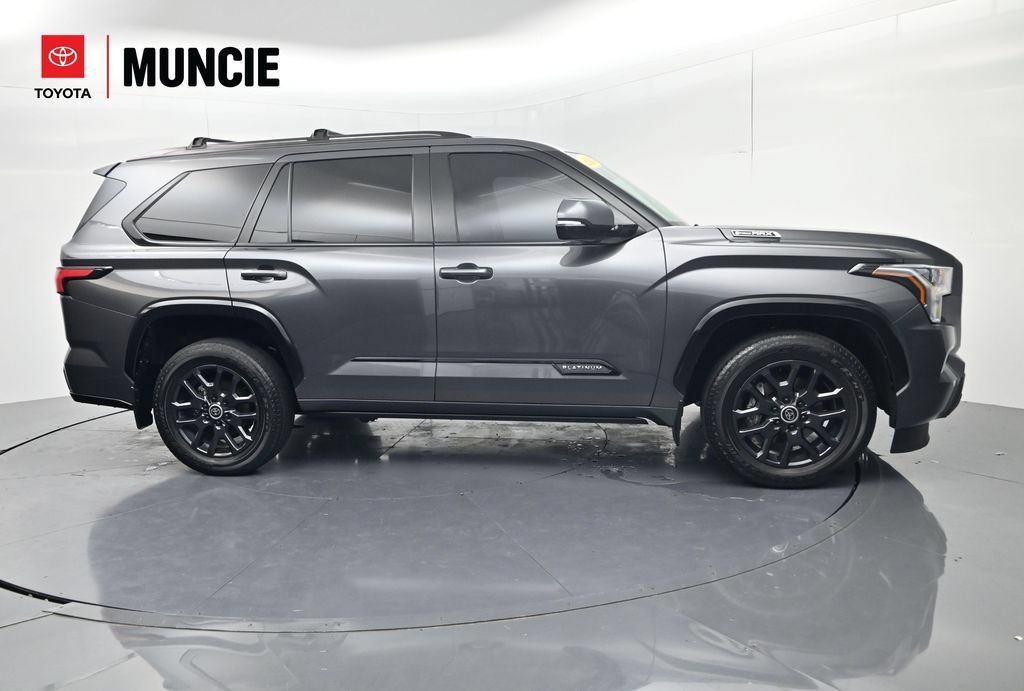 Used 2024 Toyota Sequoia Platinum AWD/4WD image 1