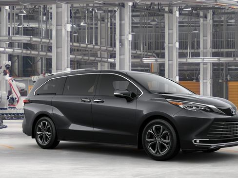 New 2025 Toyota Sienna Platinum image 14