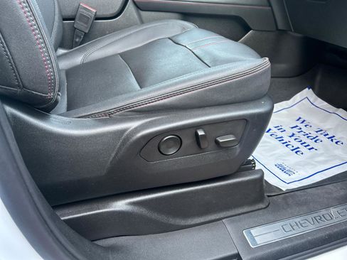 Used 2023 Chevrolet Suburban RST w/ Luxury Package image 18