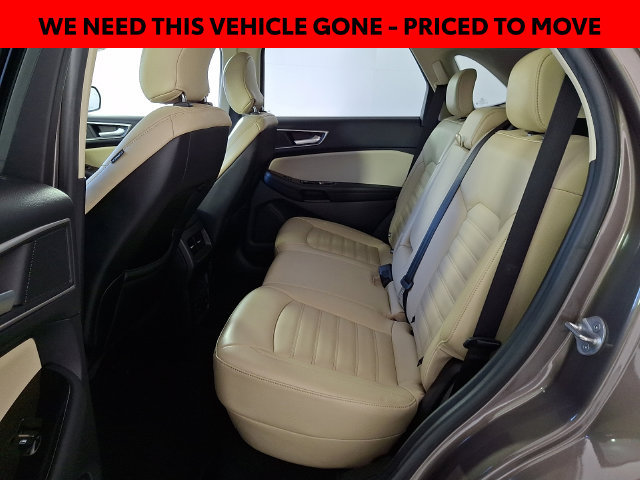 Used 2019 Ford Edge SEL w/ Equipment Group 201A FWD image 12