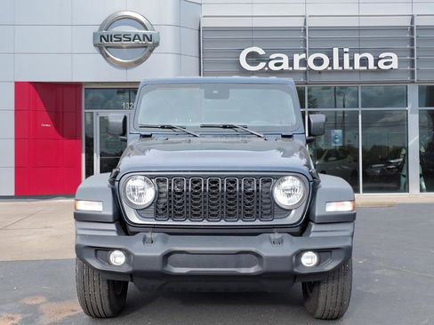 Used 2025 Jeep Wrangler Sport S image 2