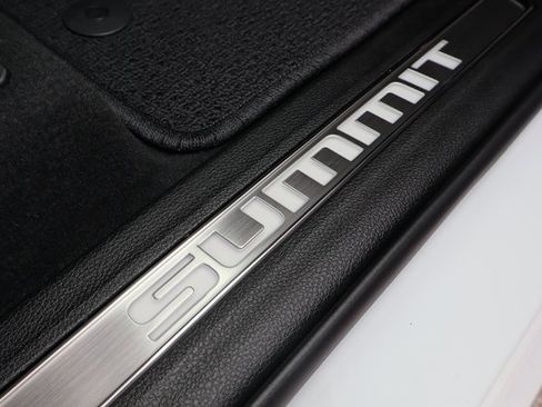 New 2025 Jeep Grand Cherokee Summit image 52