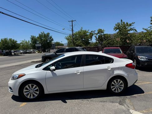 Used 2016 Kia Forte LX w/ LX Popular Plus Package FWD image 8