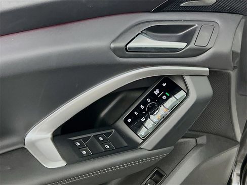 New 2025 Audi Q5 Premium Plus image 18