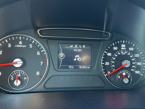 Used 2018 Kia Sorento AWD image 15