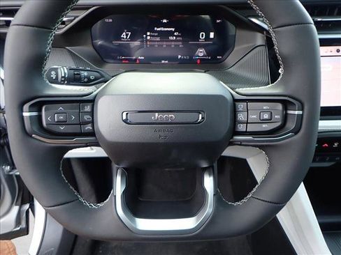 New 2026 Jeep Cherokee Overland w/ Trailer Tow Group image 15