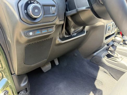 Used 2023 Jeep Wrangler Unlimited w/ Sun & Screen Package AWD/4WD image 9