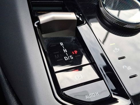 Used 2025 BMW X3 xDrive30i w/ Premium Package image 15